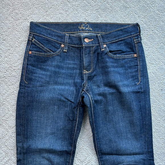 Old Navy “The Diva” jeans - Picture 2 of 6